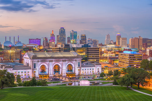 Night at Kansas City | Banner image for custom bling and custom engagement ring blog