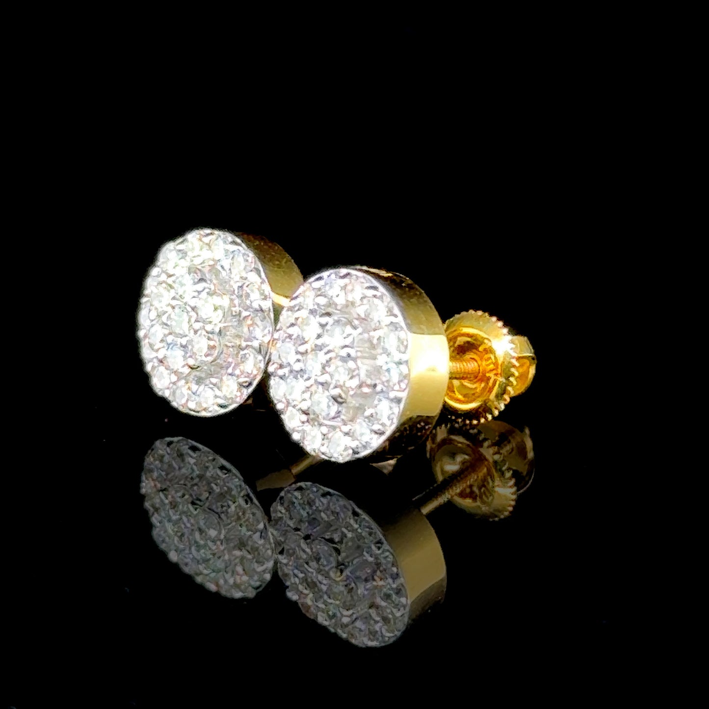 Yellow gold stud earrings with 0.55ct VS clarity diamonds