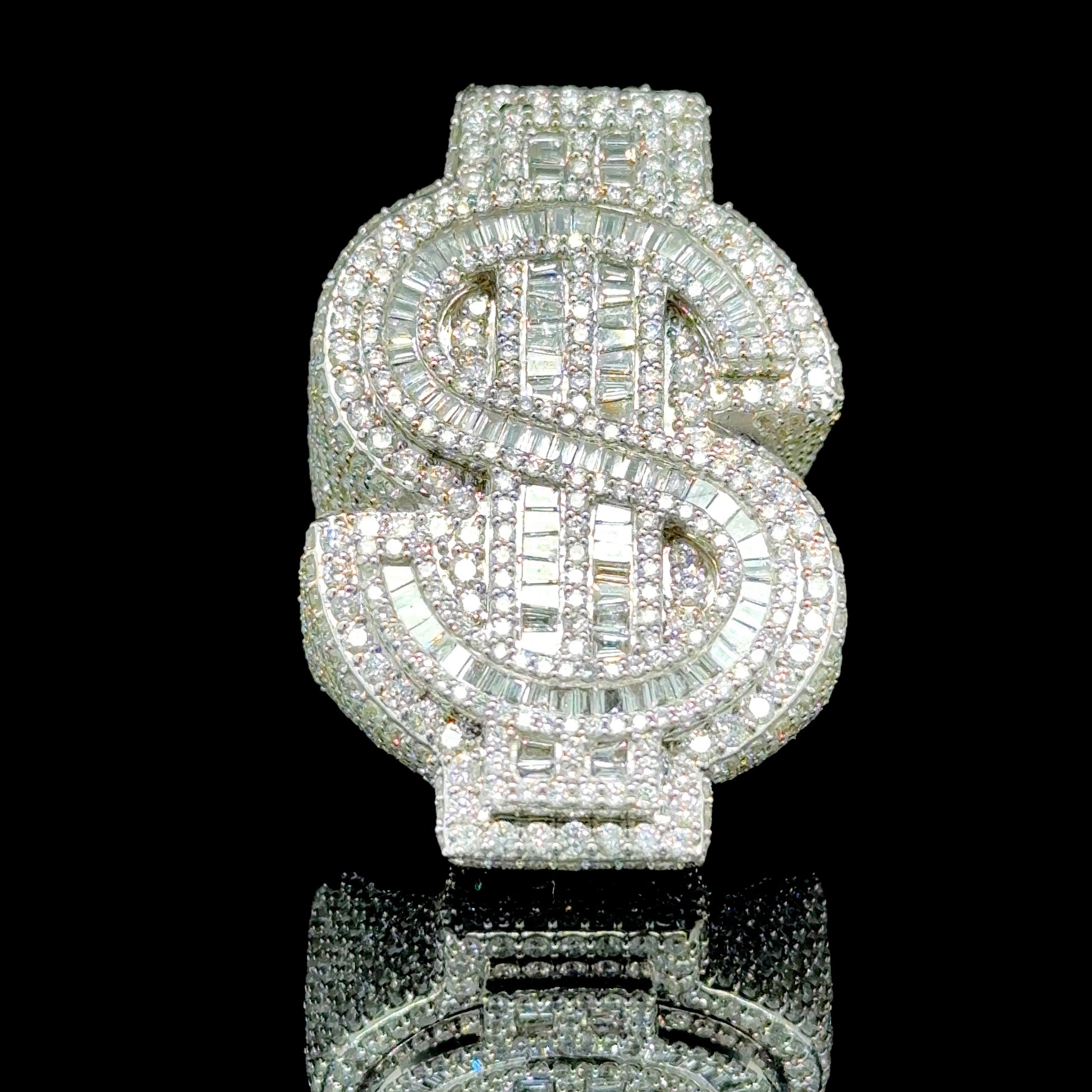 Statement 10K gold dollar sign ring with 6.47 carats of diamonds