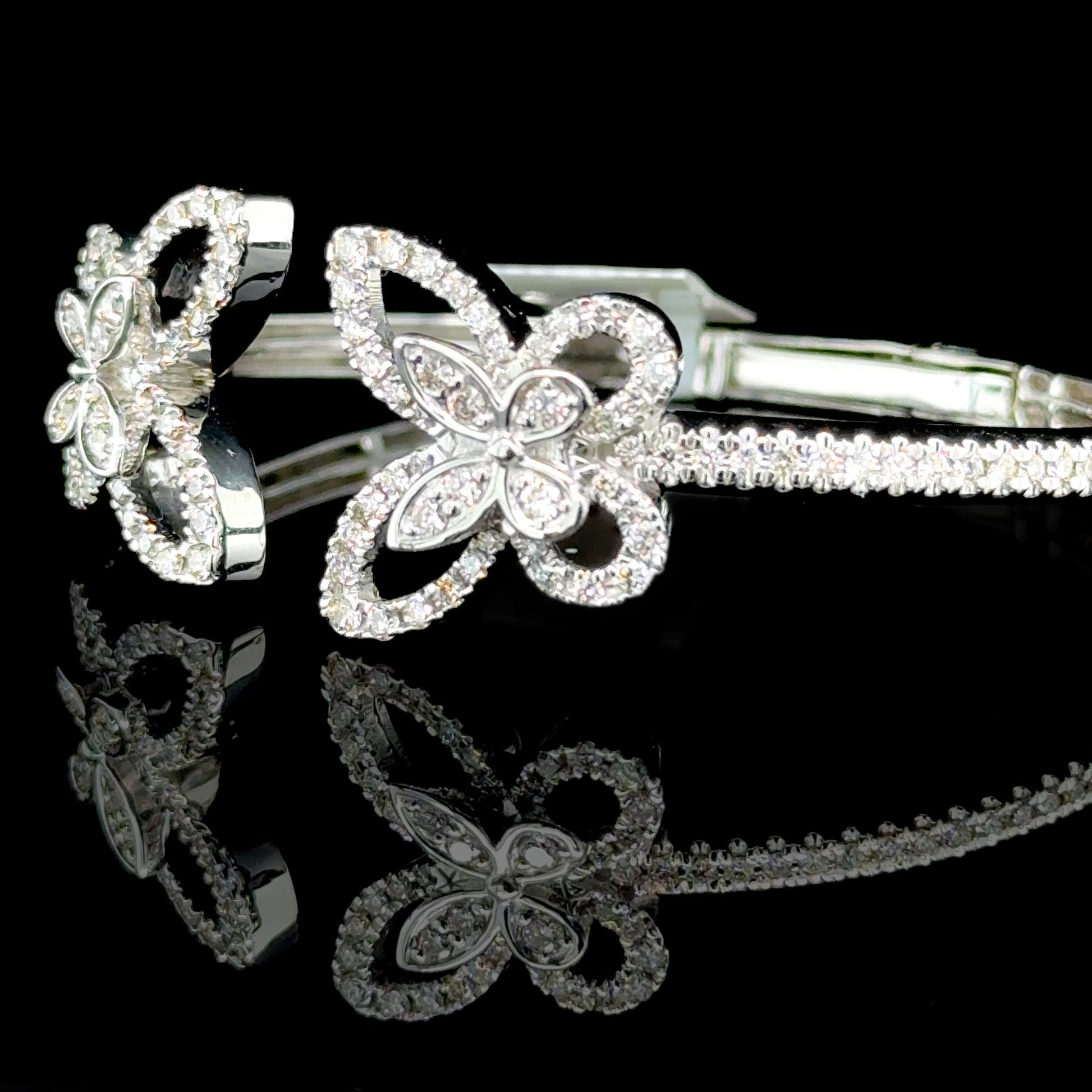 Diamond butterfly bangle in white gold with 1.64ct of diamonds