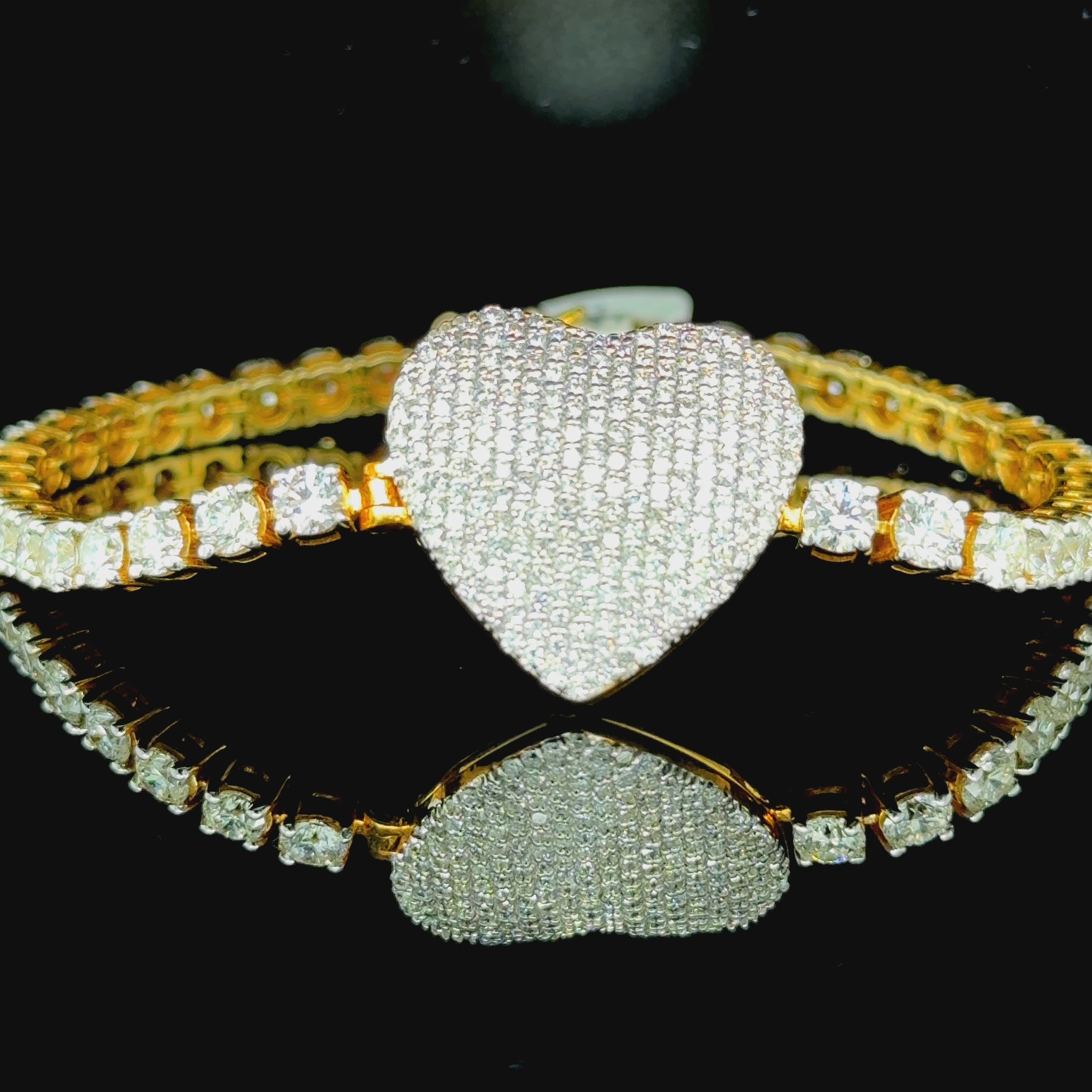 Single Heart Yellow Gold and Diamond Bracelet